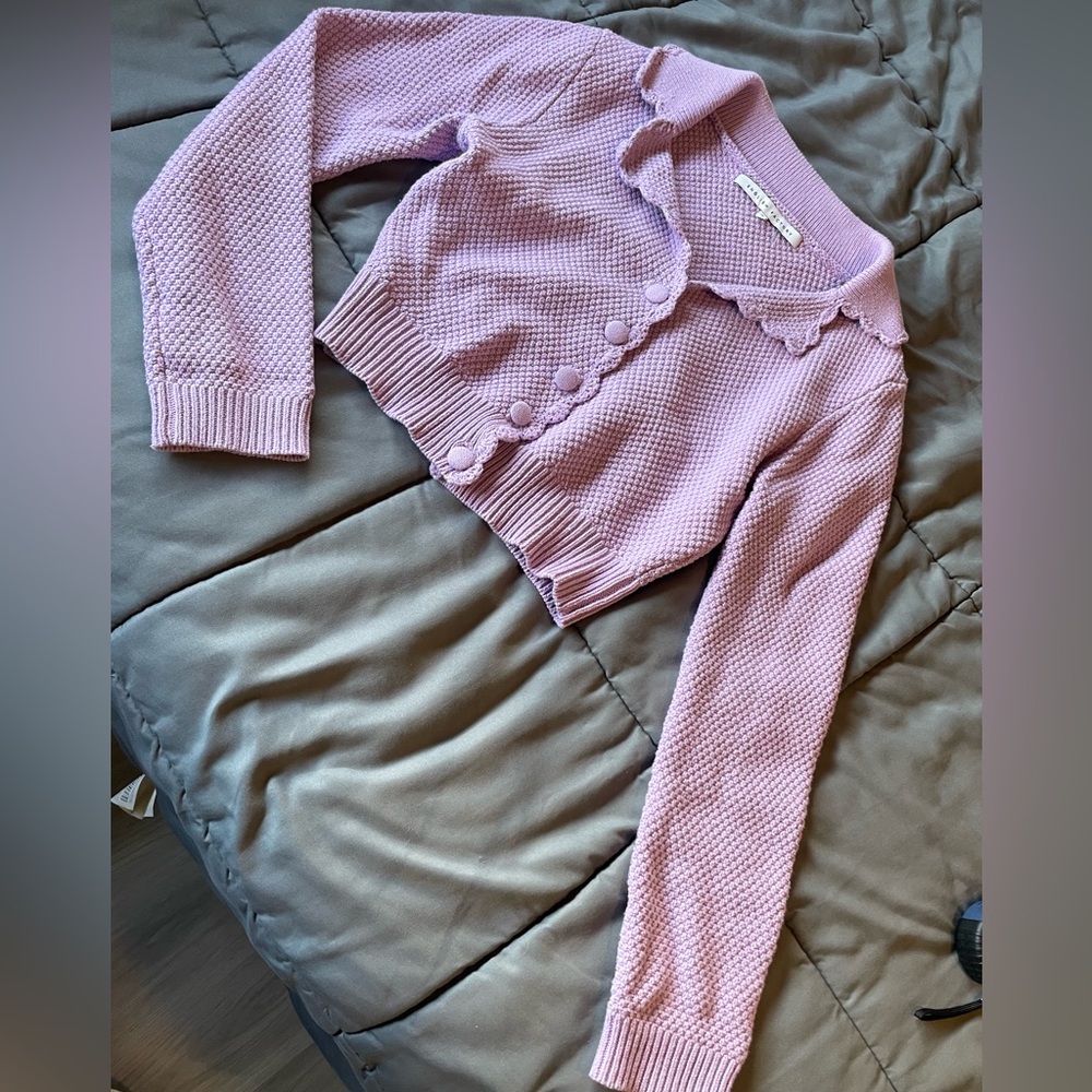 Lilac Scalloped Edge Cropped Cardigan ENGLISH FACTORY - Picture 2 of 12